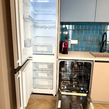 Korfantego 99 New 2-bedroom Center * كاتوفيتسه