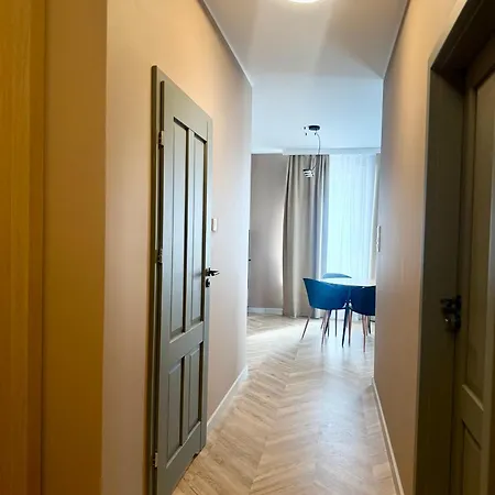 Korfantego 99 New 2-bedroom Center شقة