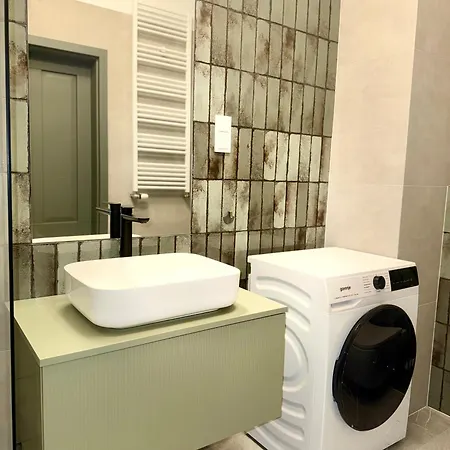 شقة Korfantego 99 New 2-bedroom Center كاتوفيتسه